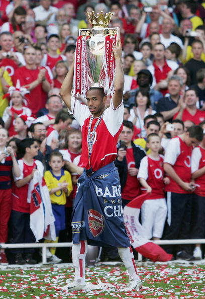 那不勒斯官方：安古伊萨右腿比目鱼肌牵引性损伤，已开始康复