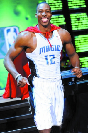 半场战报：阿联酋1-1伊拉克，卢安齐尼奥，阿里-哈马迪破门