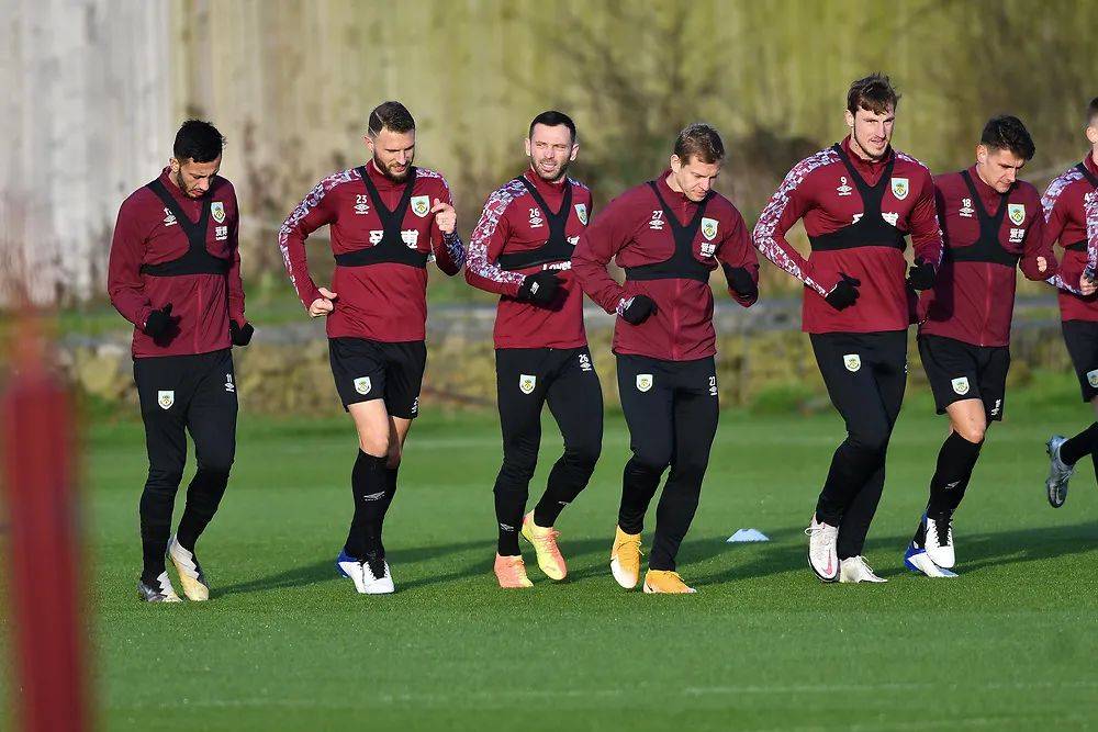 待会还要比赛呢！德国篮协官方回忆庆祝世界杯夺冠两周年！