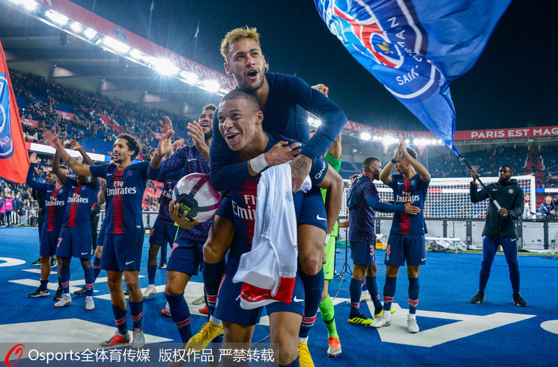 铜梁龙致谢蓉城：期待成渝两地共同推动西部足球事业蓬勃发展